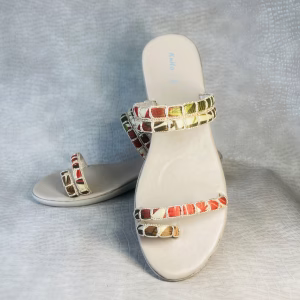 the boho mosaic toe loop sandal