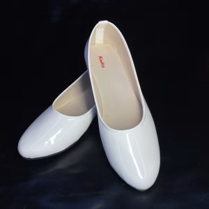 the pearl patent flat